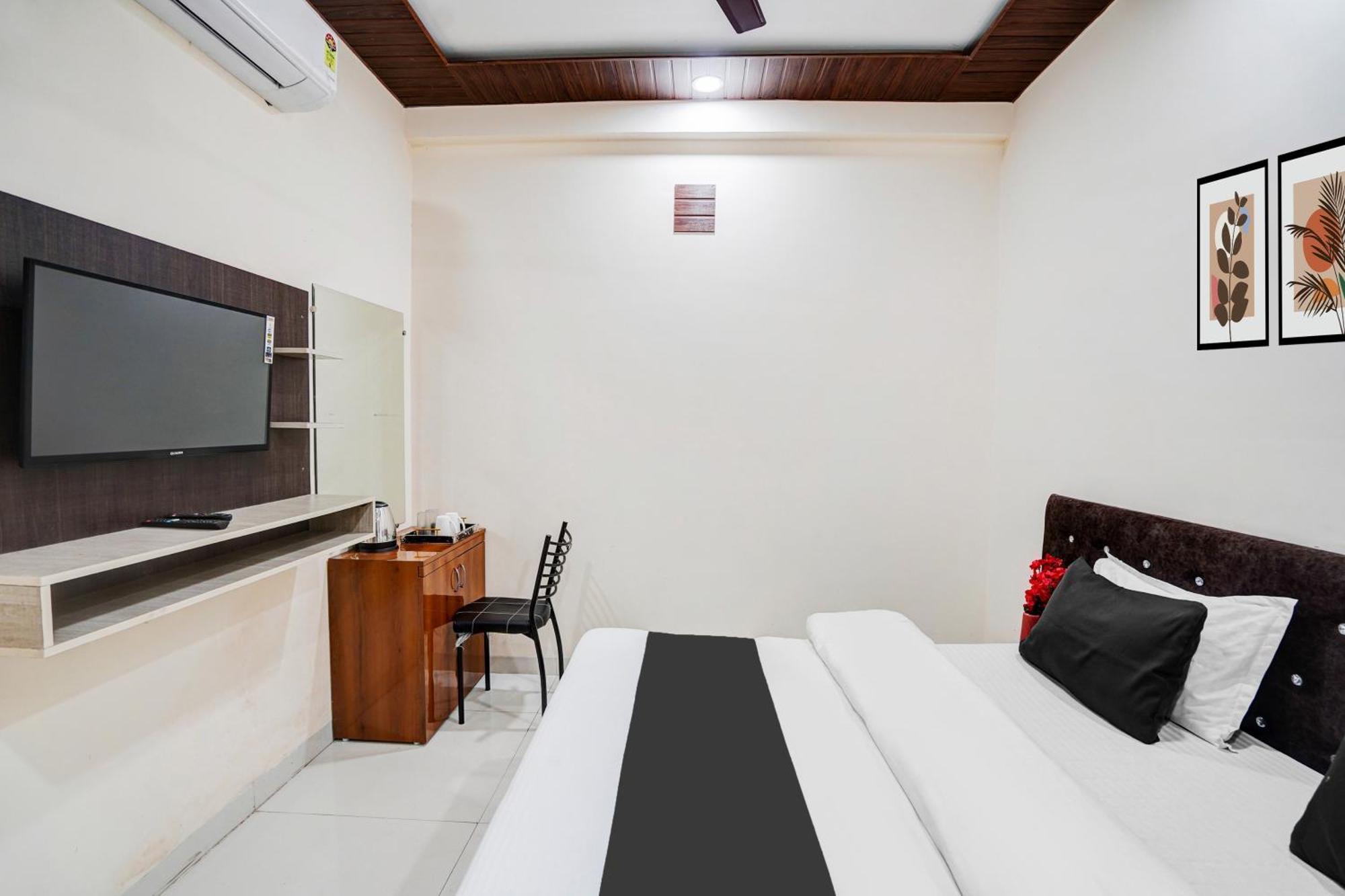Super Hotel O Brilliant Convention Centre Formerly Madhur Shree Indore Zewnętrze zdjęcie